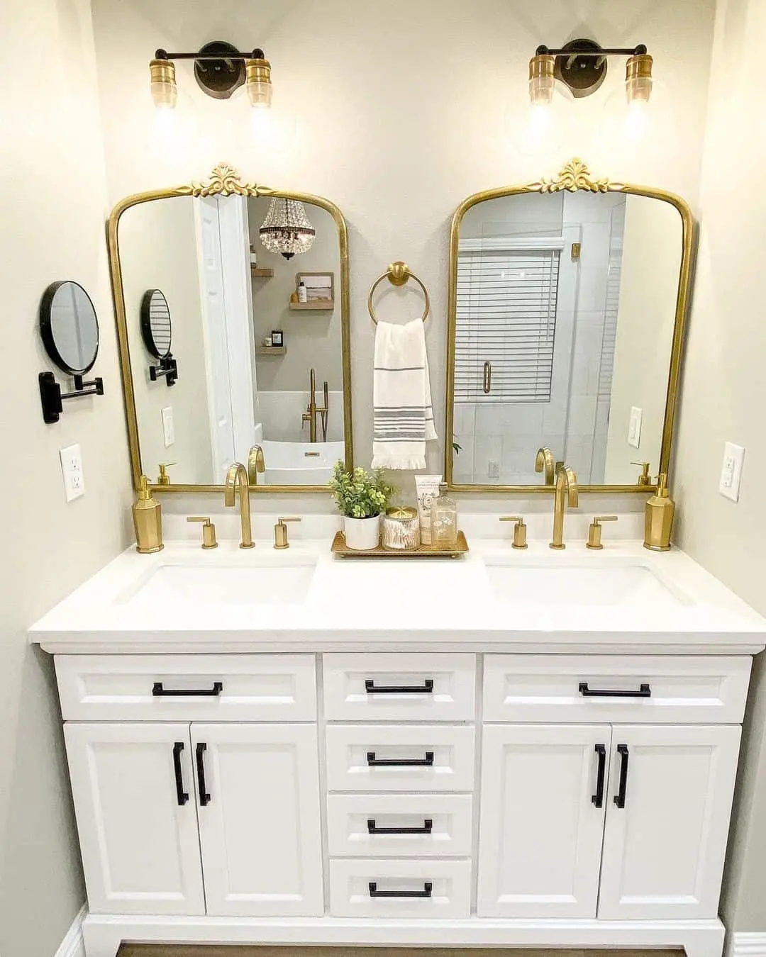 Frame Double Sinks with Ornate Gold Mirrors