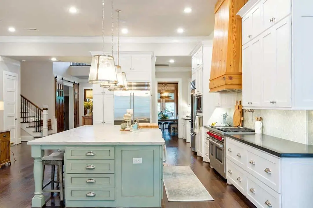 Pale Aqua Island Adds a Soft Color Accent