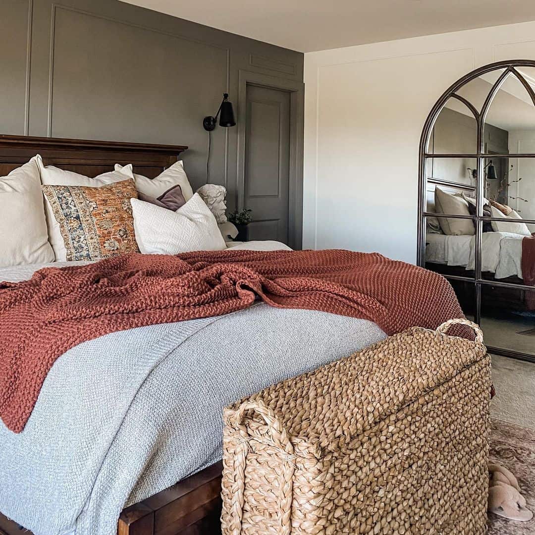 Arched Paned Mirror Creates a Dramatic Focal Point