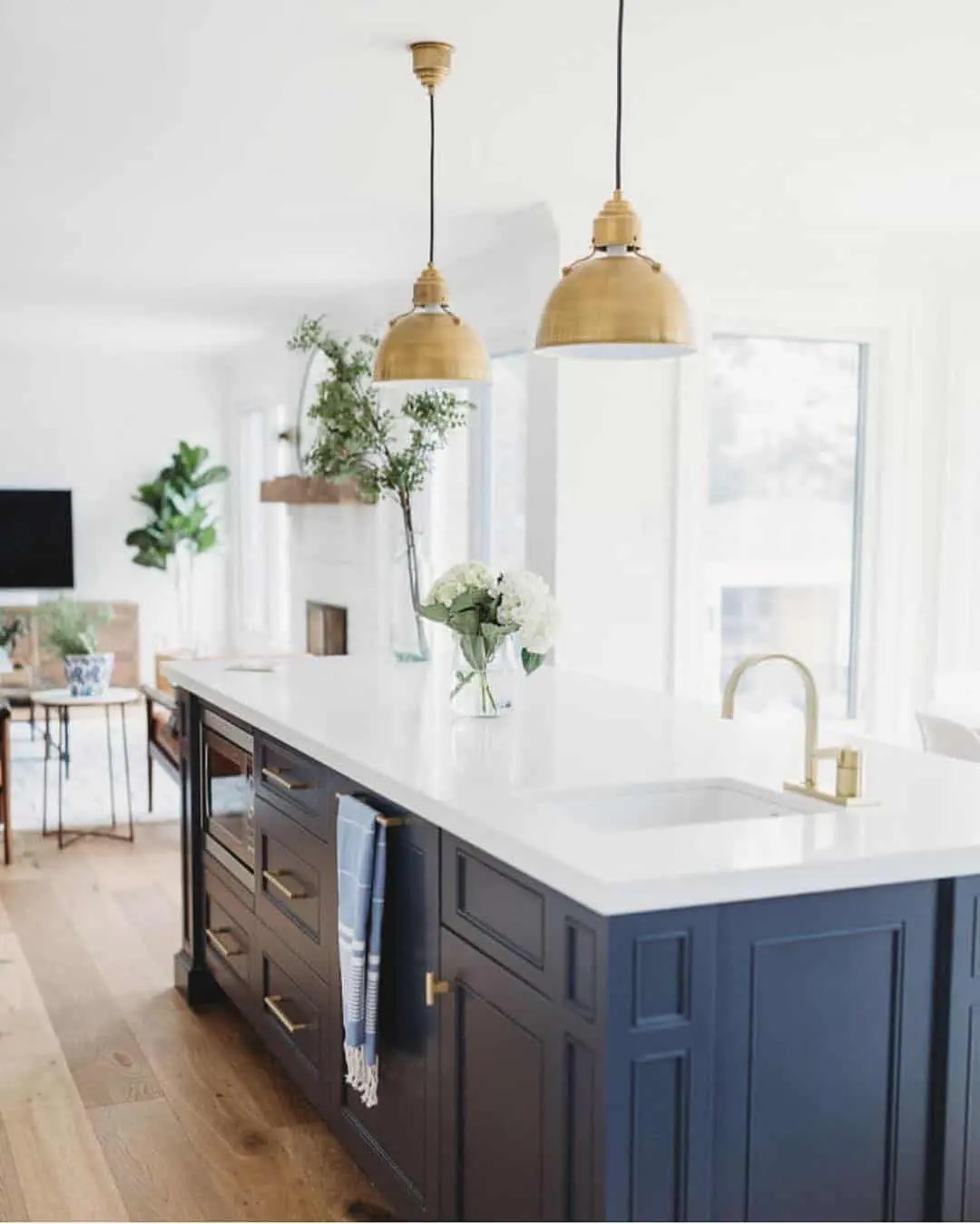 Brass Towel Bar Adds Practicality to Deep Blue Island