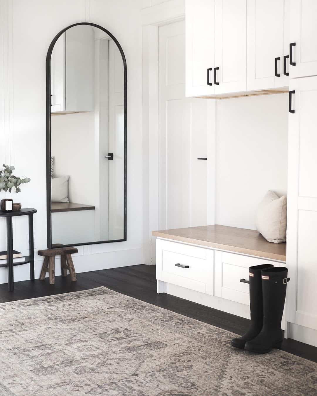 Dramatic Entryway: Tall Arched Mirror
