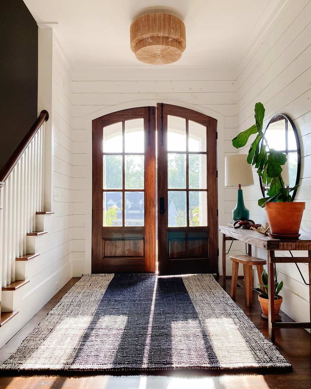 Dark Accent: Oval Mirror with Black Frame