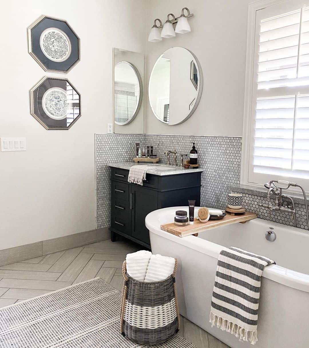 Keep Essentials Within Reach with a Wood Tray on the Tub