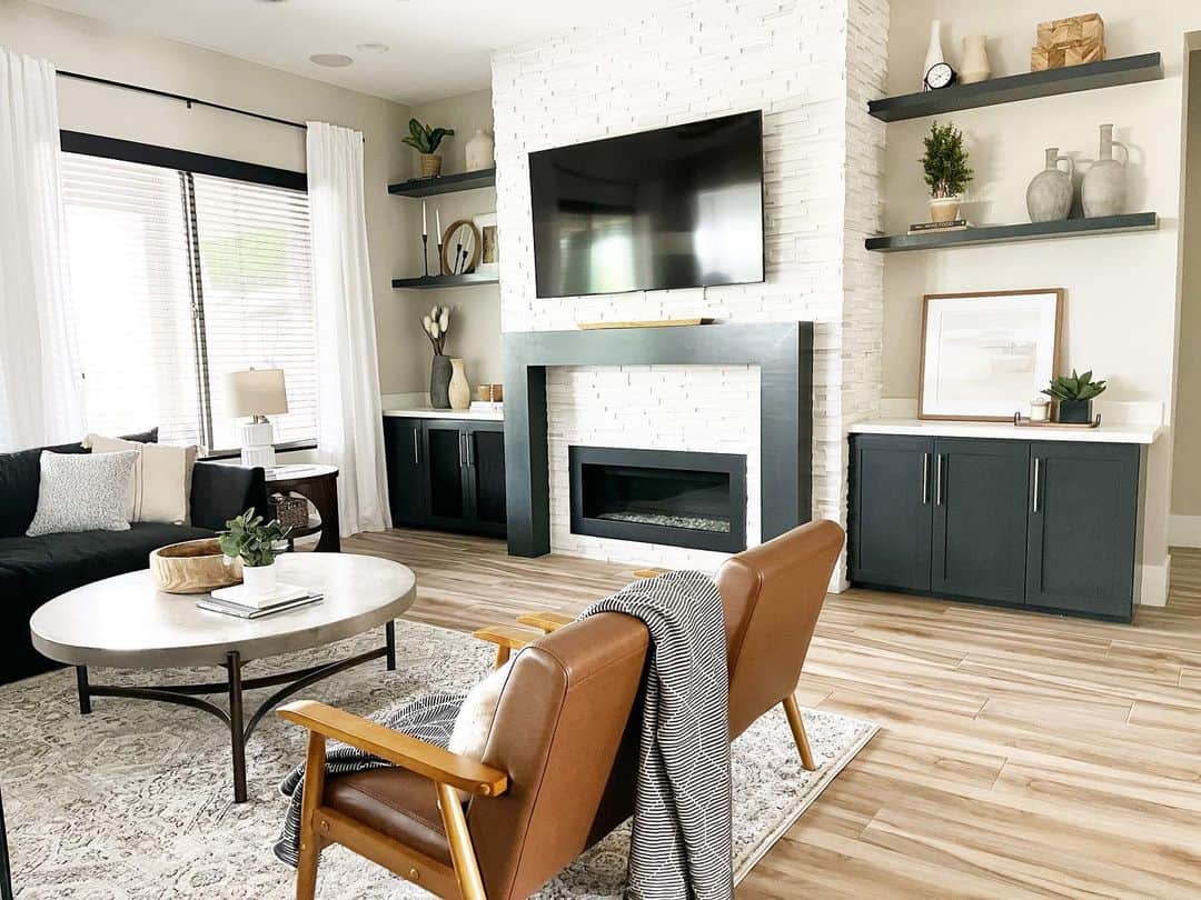 Concrete-Look Table with Metal Base for Cozy Seating