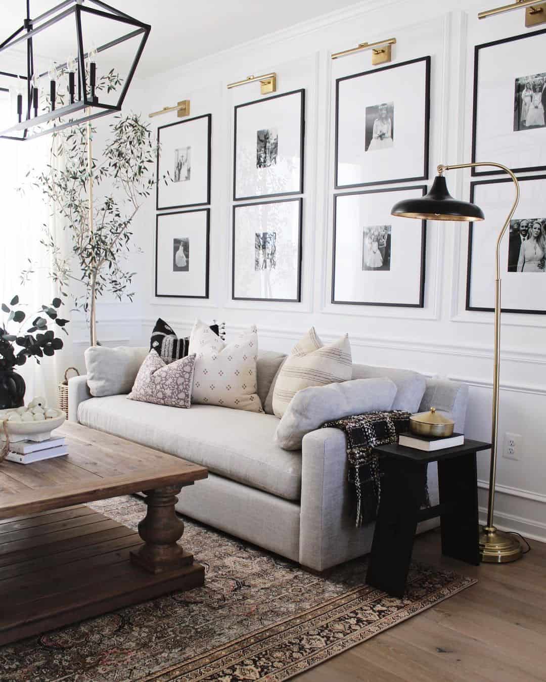 Design a Dramatic Vertical Gallery with Symmetrical Black Frames