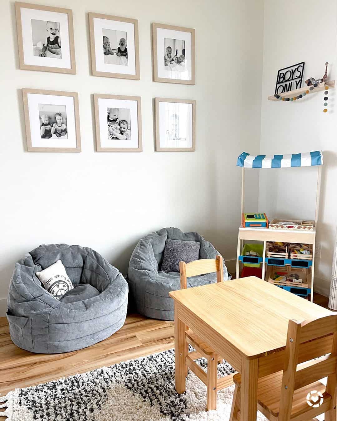 Six Identical Frames Create a Sweet Staircase Gallery