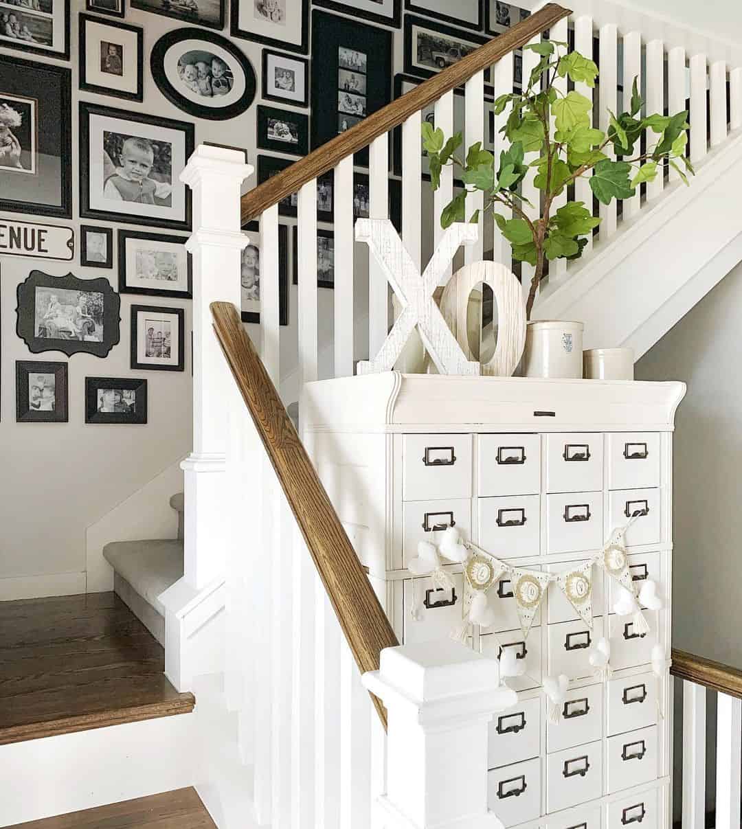 White Cabinet Display Offers Storage and Decorative Accents