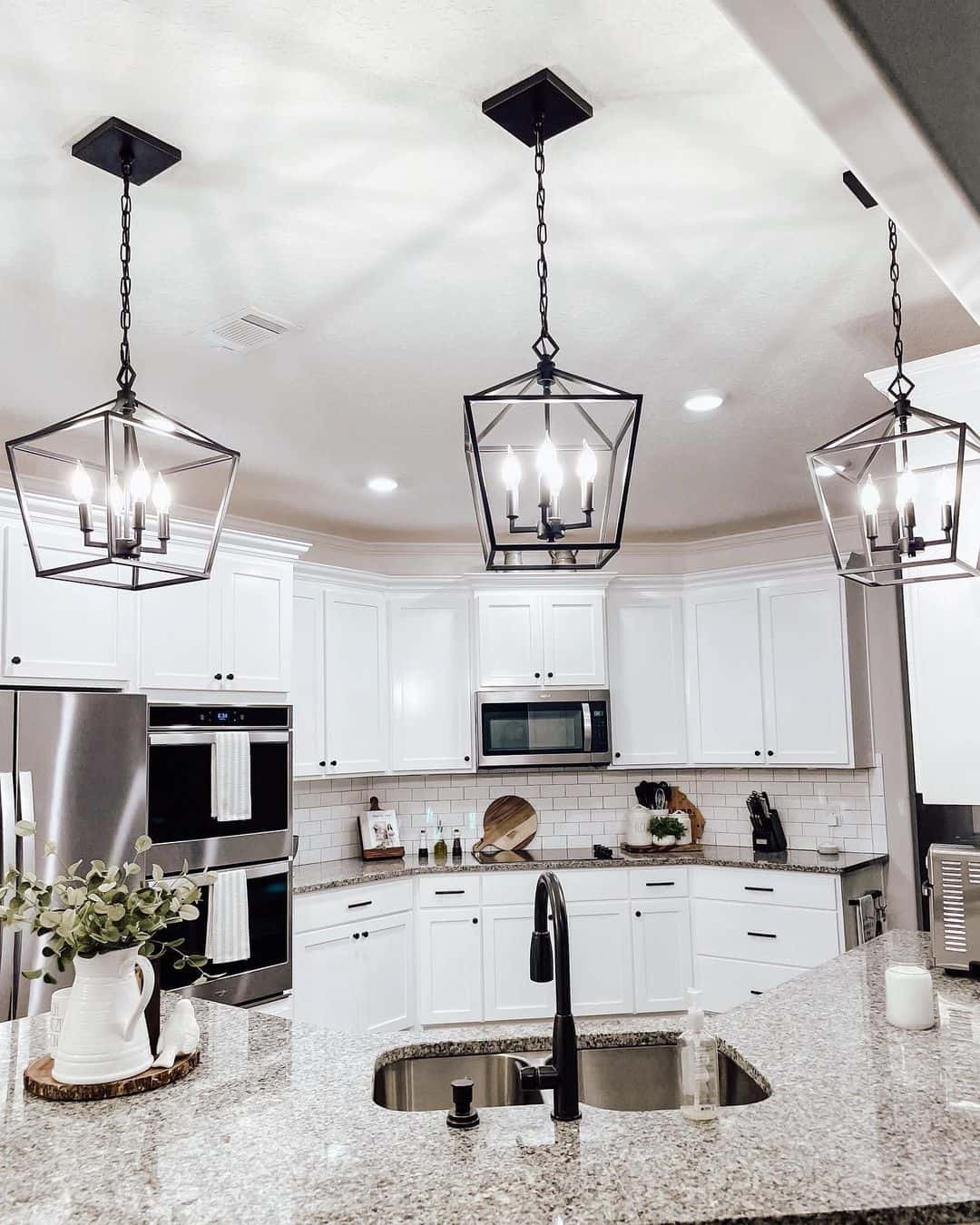 Geometric Lanterns Add Open-Air Style