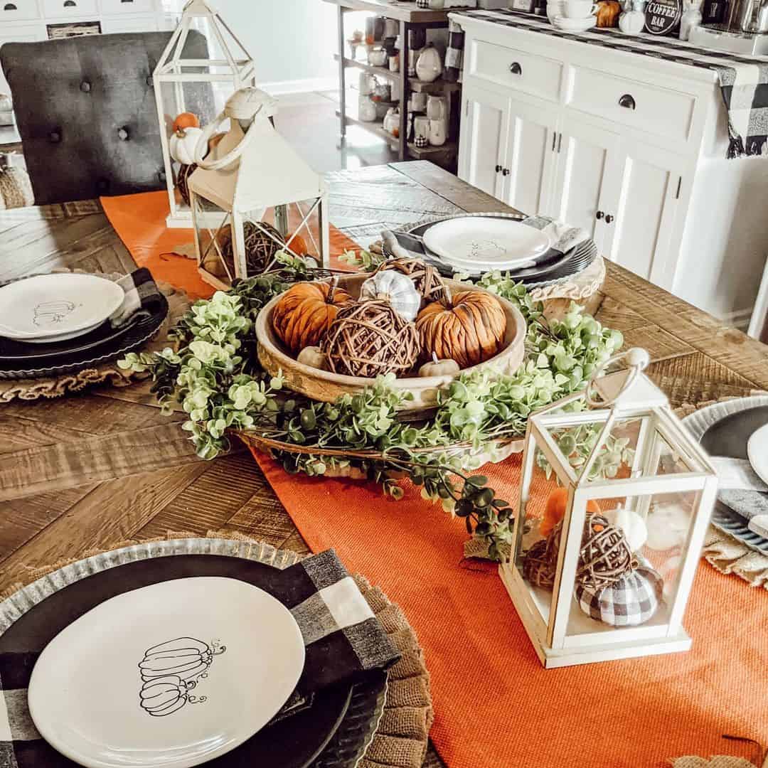 Wooden Bowl Arrangement with Greenery Garland
