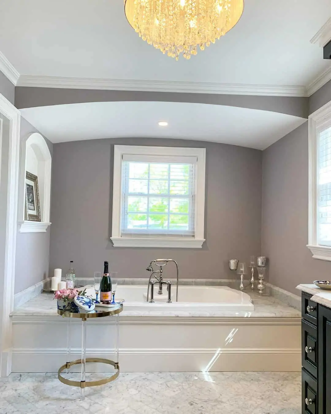 Marble Tub Surround with Built-In Ledge