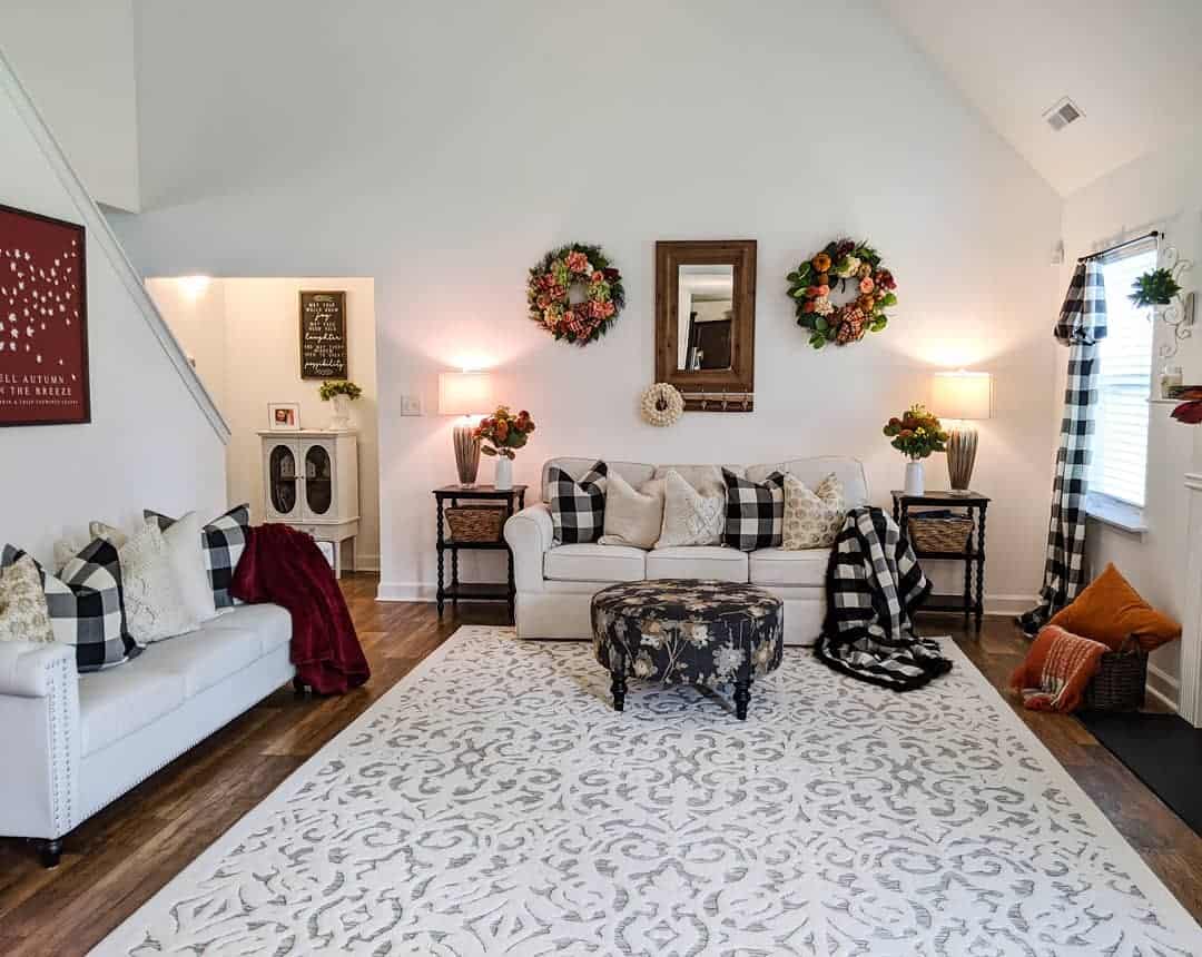 Wooden Mirror Frames Wreaths for Balanced Decor