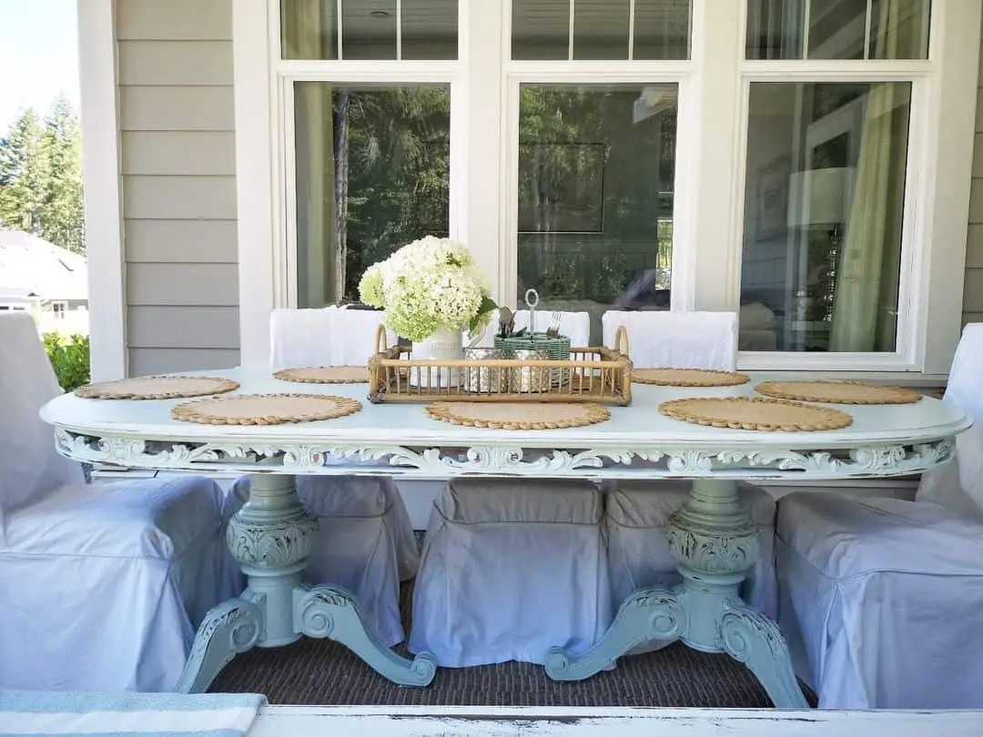 Contain Hydrangeas and Coasters with a Petite Woven Tray