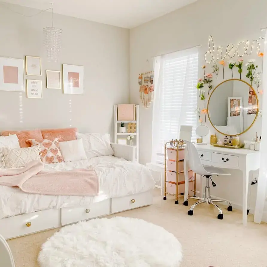 Daybed with drawers offers discreet storage