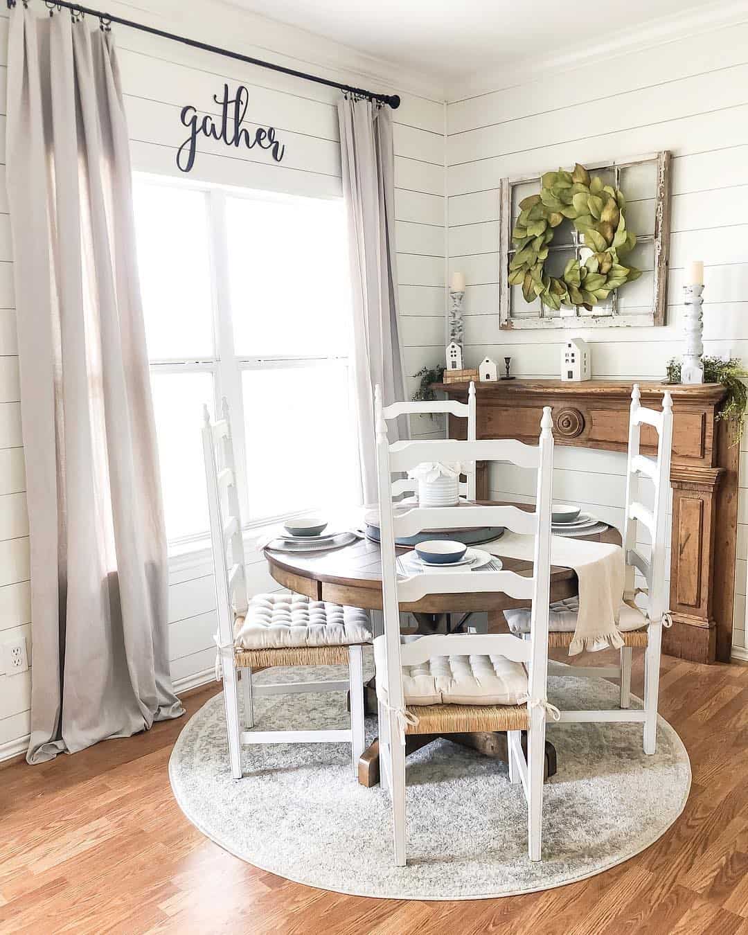 Frame Round Dining Tables With Light Rugs Featuring Subtle Patterns