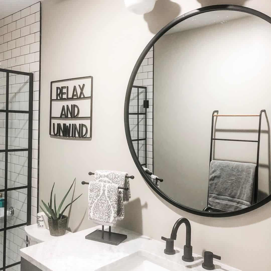Personalize Your Bathroom with a Metal Wall Sign