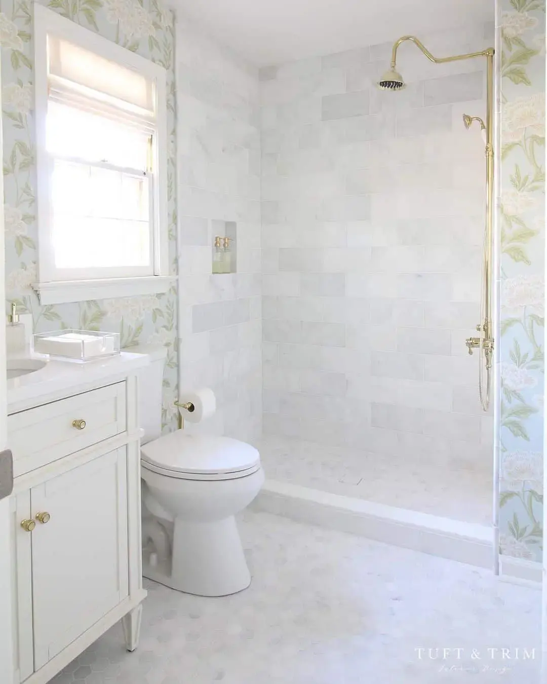 Arched Shower Head Adds a Vintage Touch to Marble Tile
