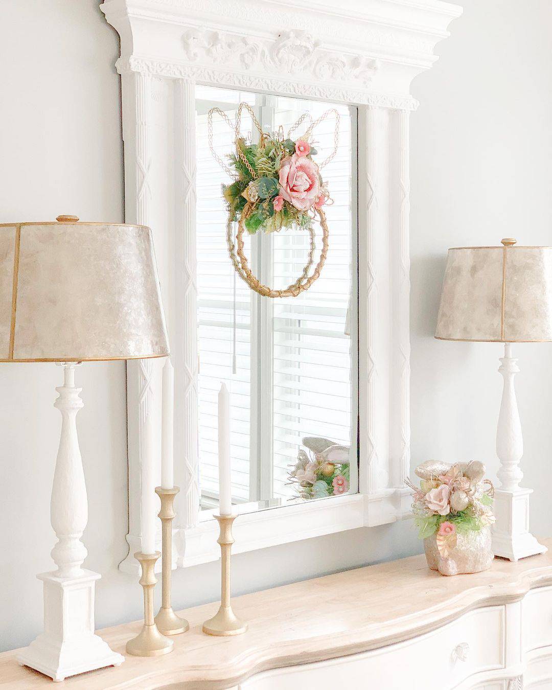 Bunny-Shaped Floral Wreath Adds Seasonal Charm to a Mirror