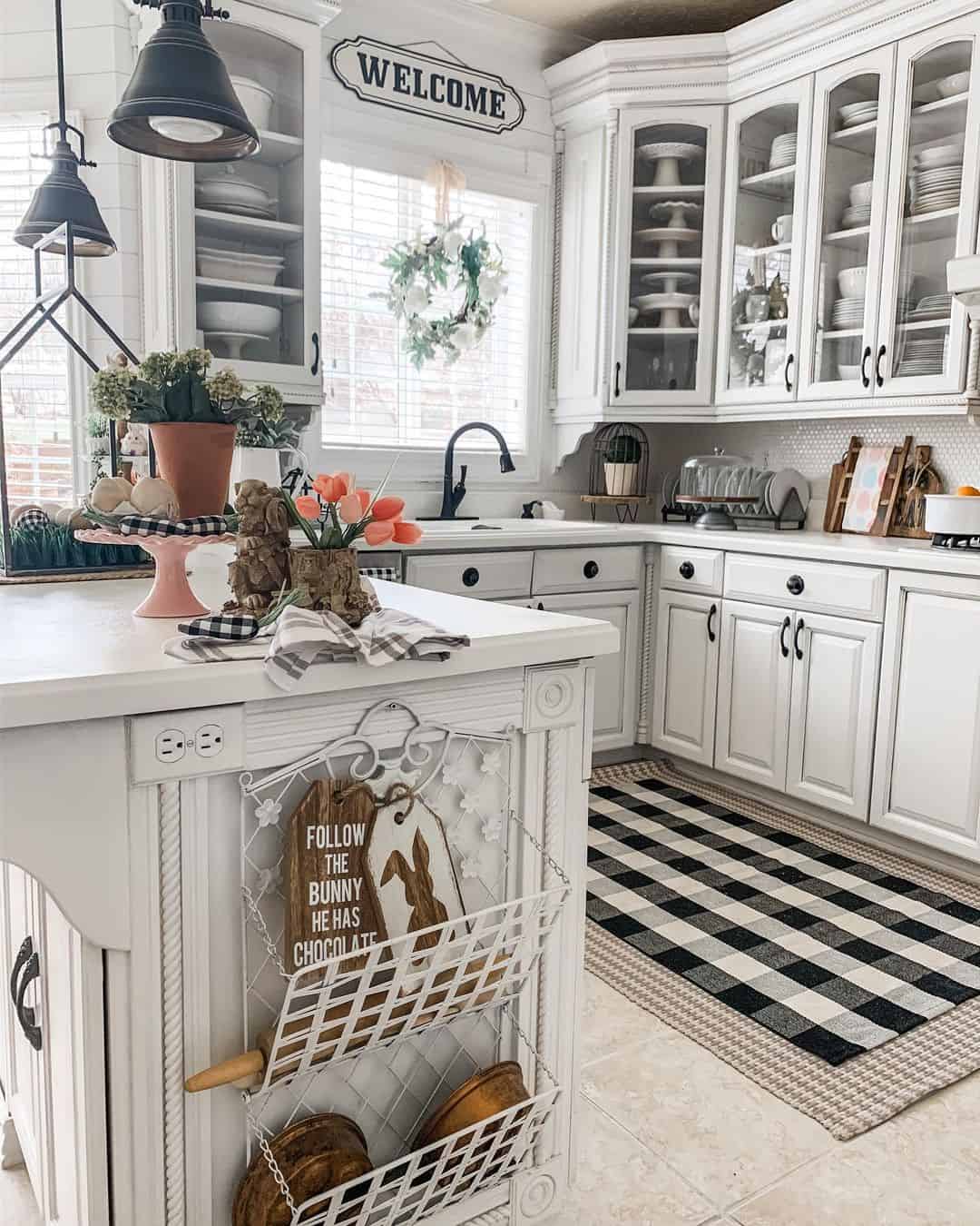 Zone Your Kitchen with Layered Buffalo Check and Houndstooth
