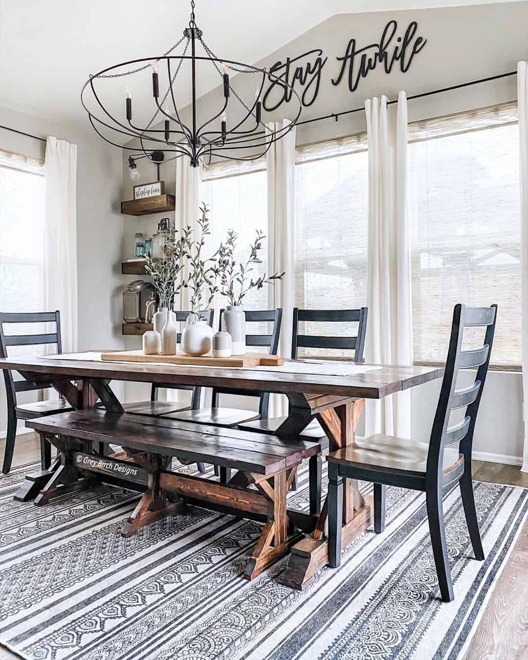 Anchor Your Farmhouse Dining Set with Stripes