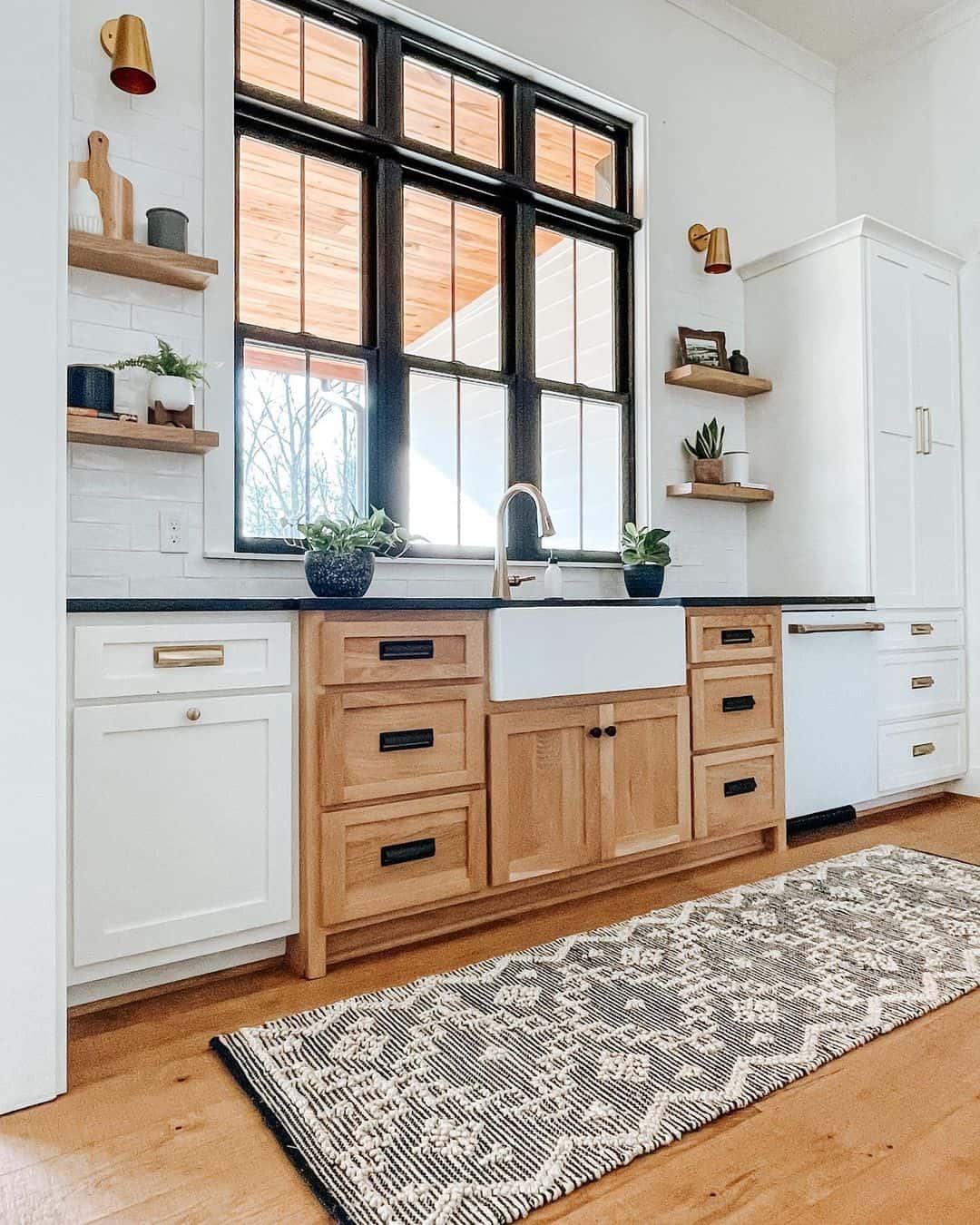 Define Your Sink Area with a Detailed Geometric Runner