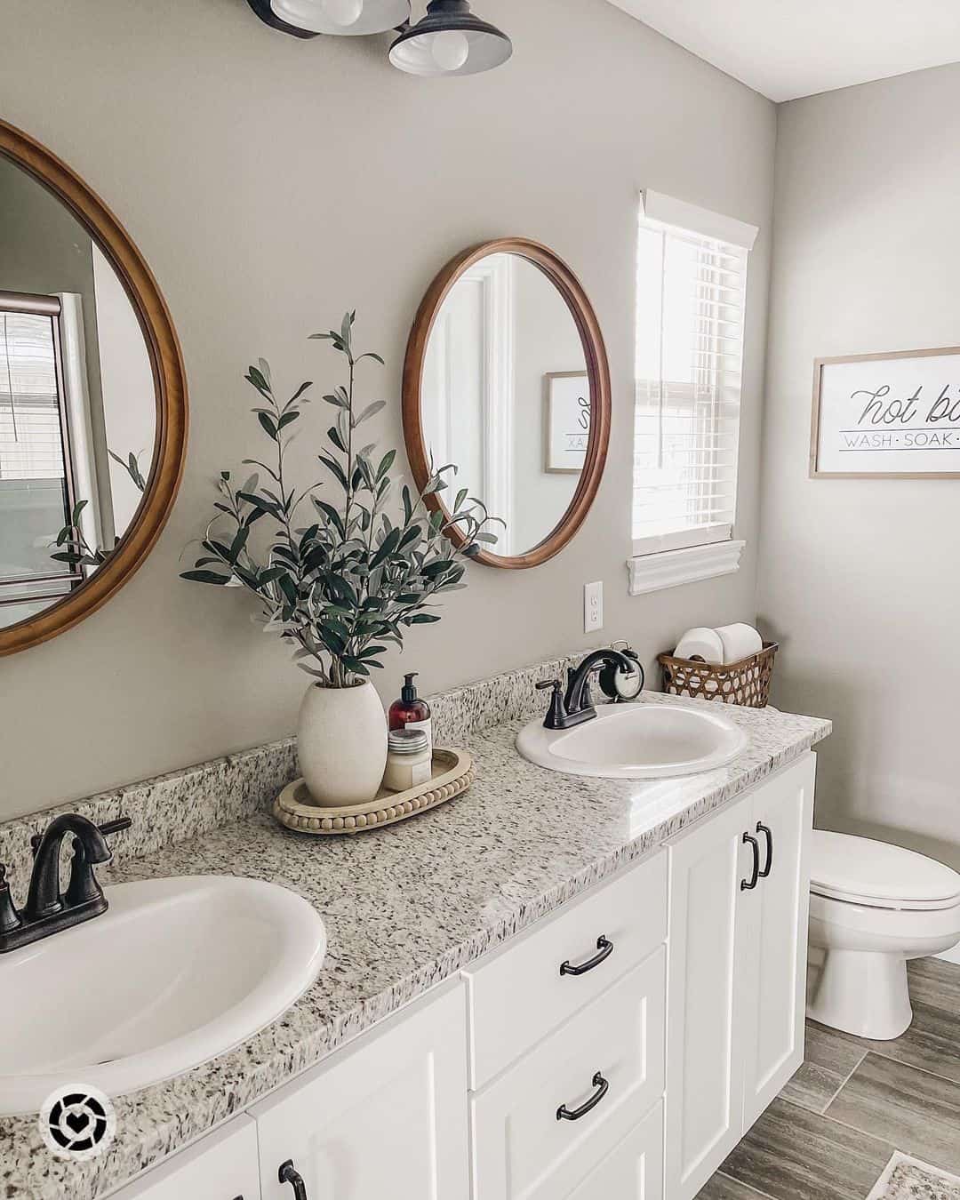 Beaded Tray for Grouping Bathroom Essentials