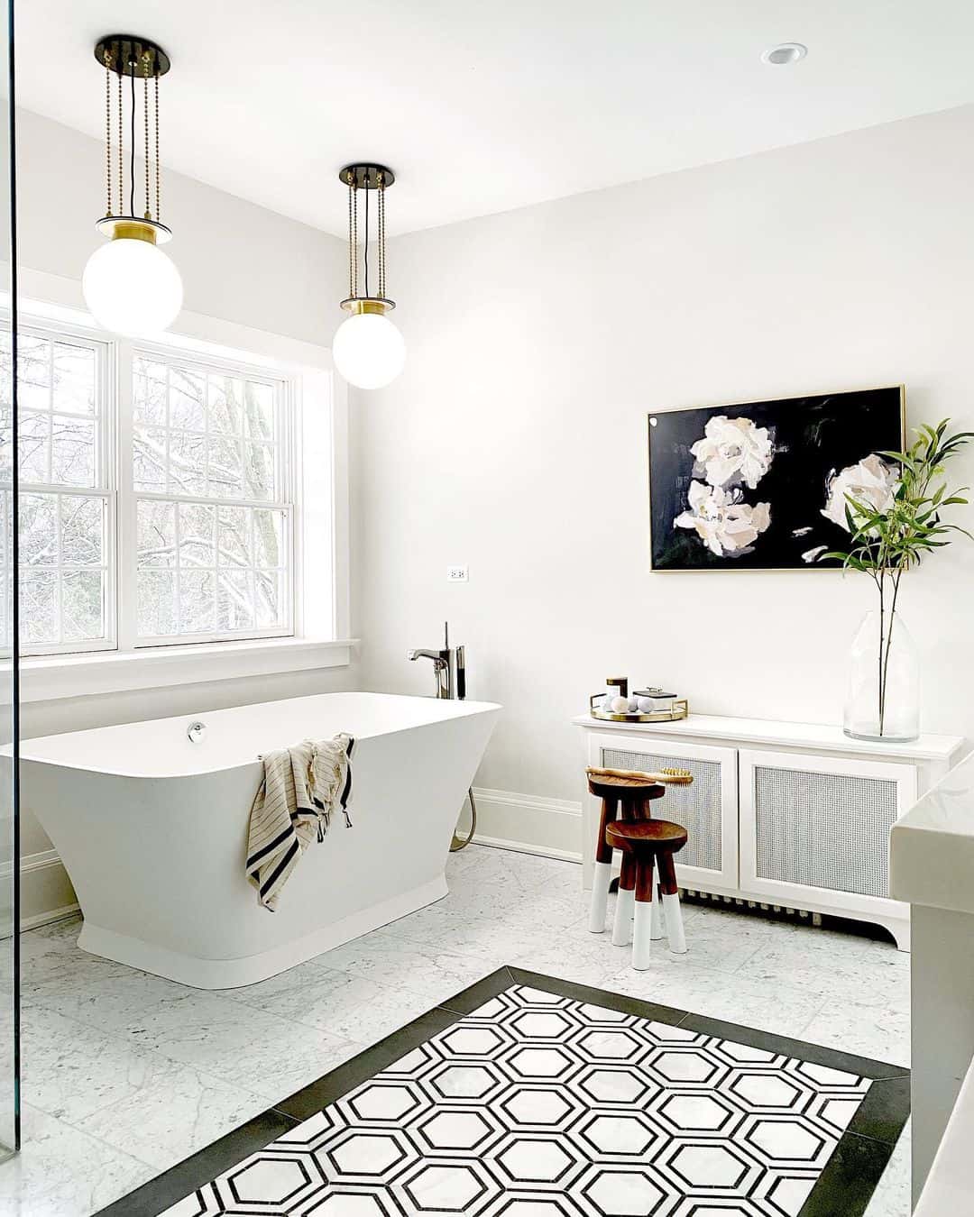 Dual Globe Pendant Lights Add Soft Illumination Over the Tub