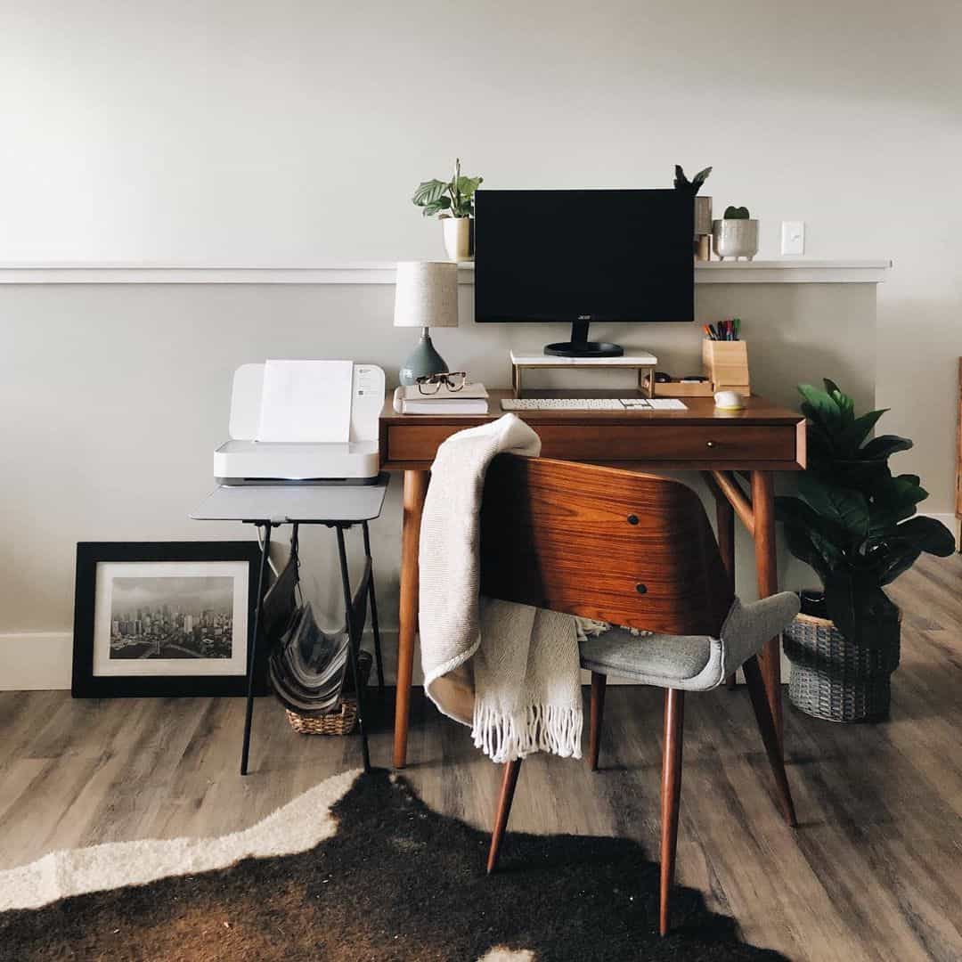 Mid-Century Modern Desk Anchors a Compact Workspace