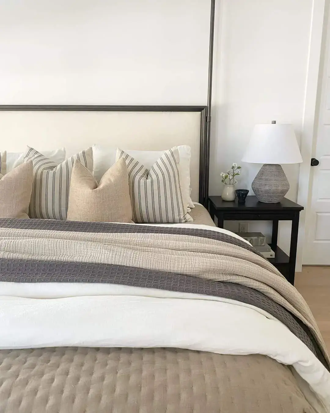 Headboard With a Slim Metal Frame