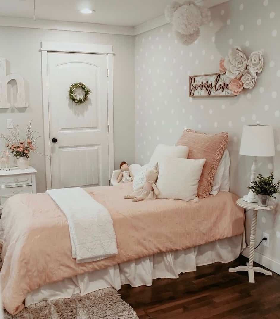 Polka Dot Wallpaper Creates a Whimsical Backdrop
