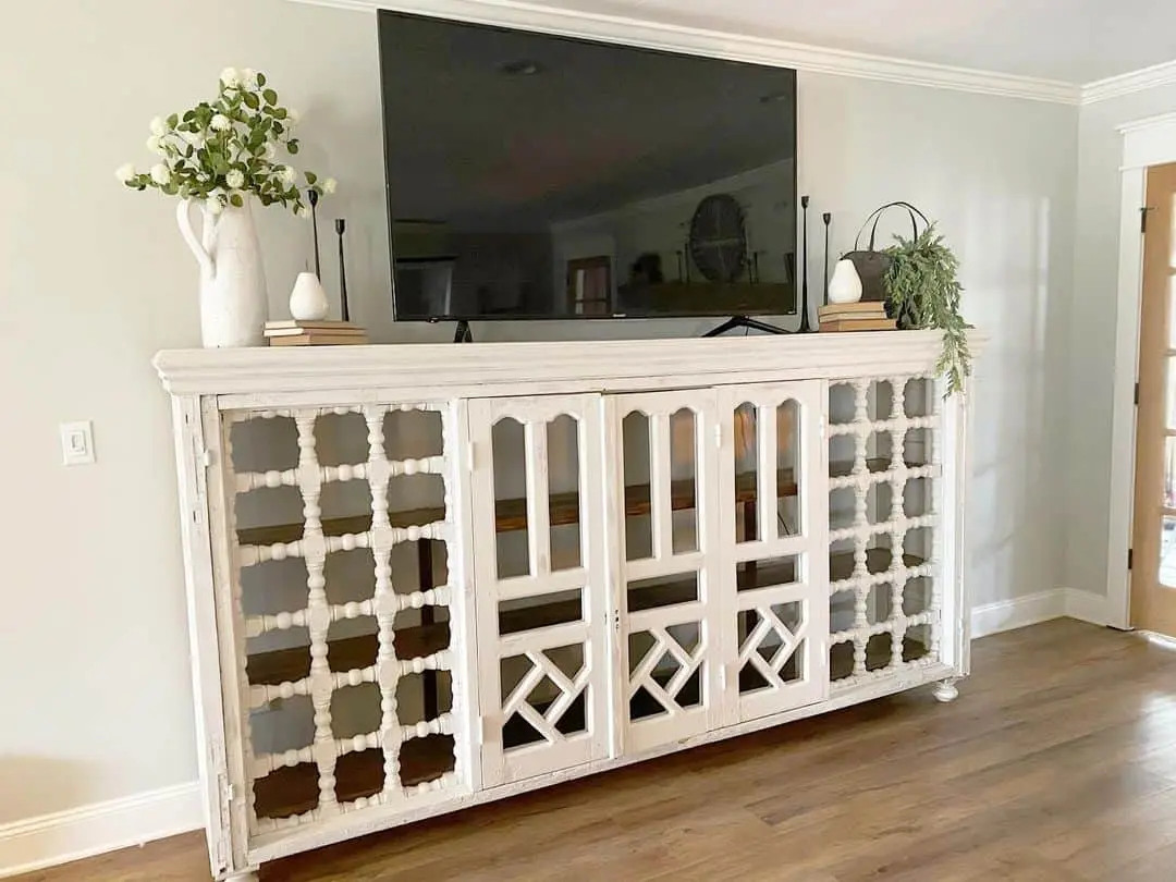 Lattice Doors Add Decorative Detail to a White Console