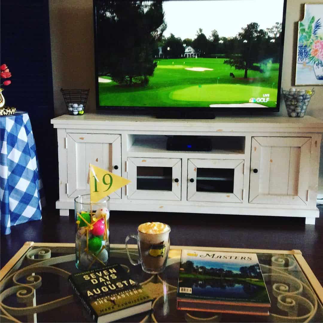 Farmhouse Console Perfect for Displaying Personal Memorabilia