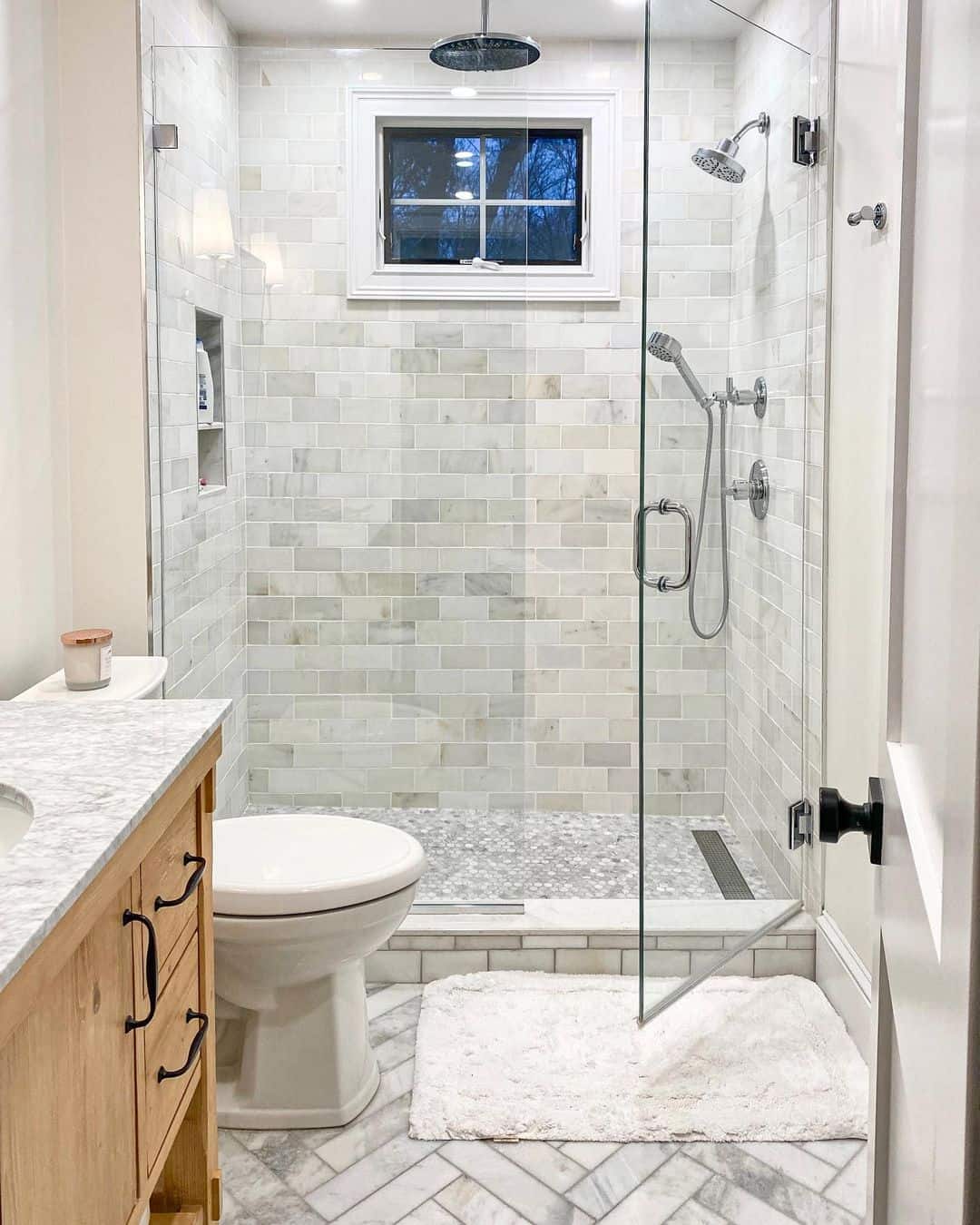 Marble Subway Tile Walls Add Classic Texture